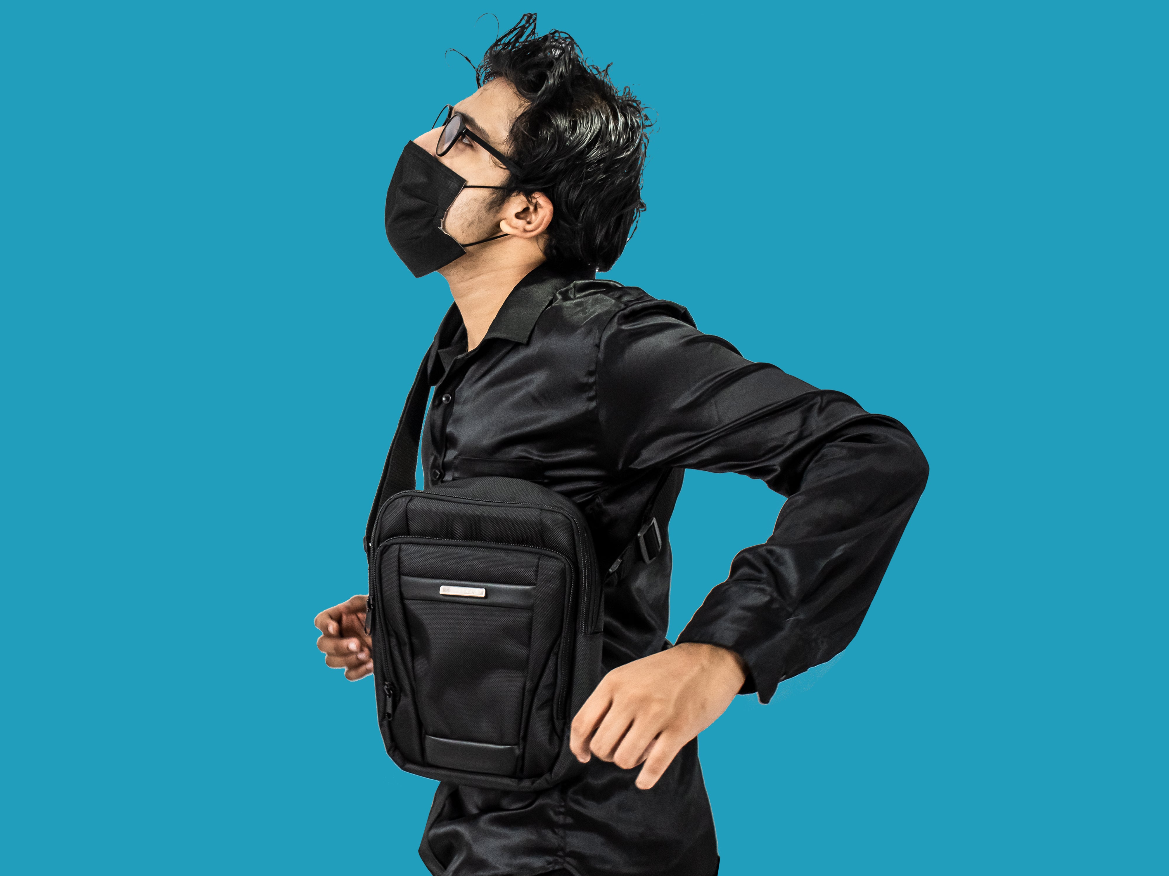 Strabo Man Buy Travel Sling Bags and Waist Bags for Men & Women Online | Strabo